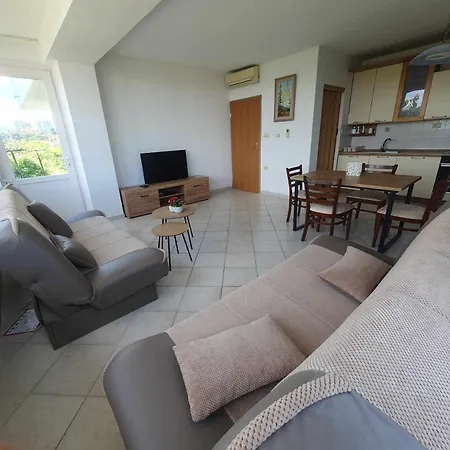 Apartma Lana21 * Koper